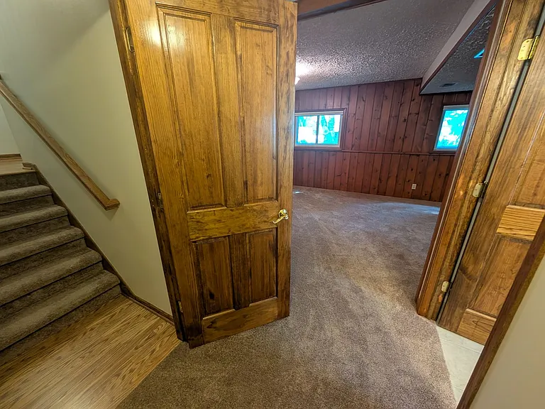 10207 Pilgrim Ln N — Photo 19