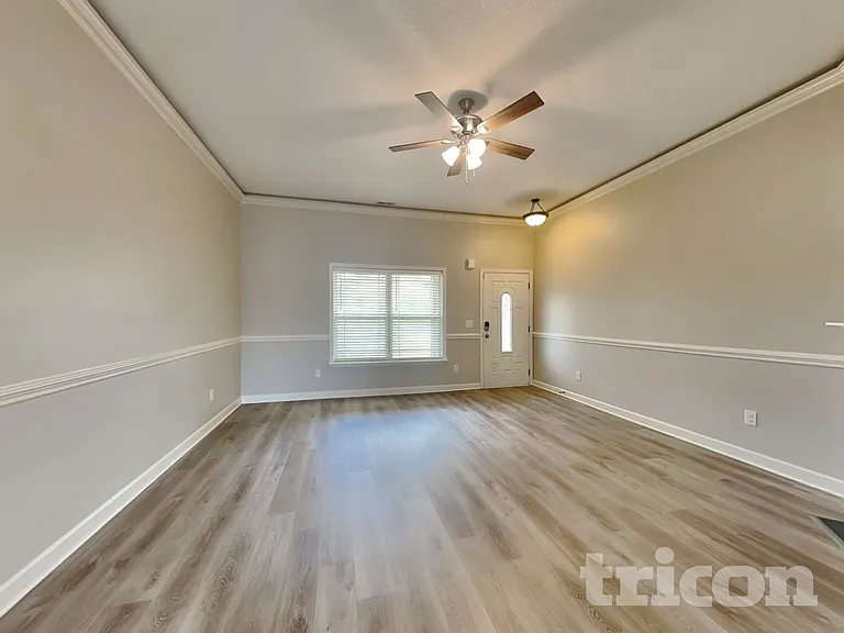 339 Gleaner Dr — Photo 3
