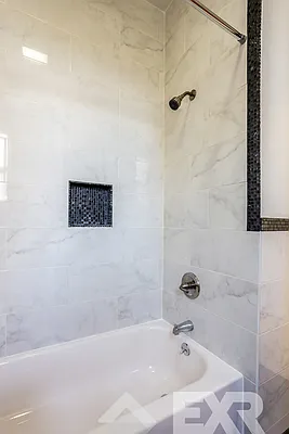 Rented by EXR | media 82