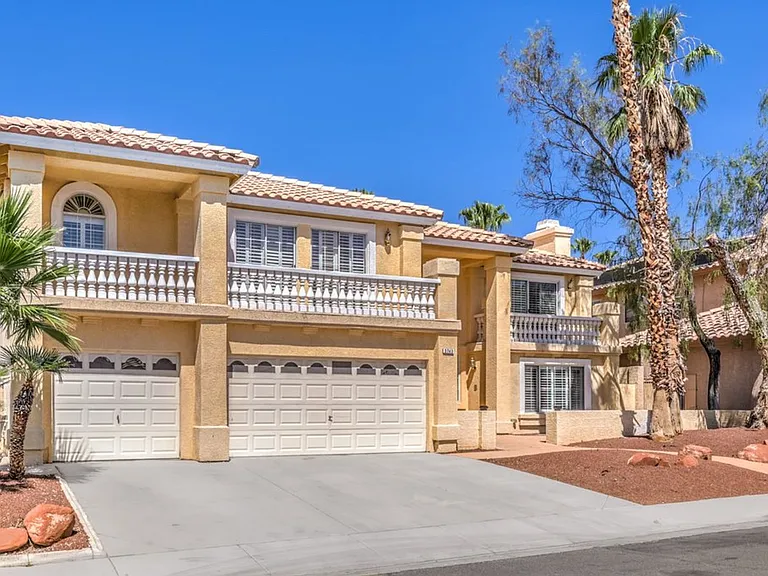 3743 Lone Mesa Dr — Photo 2