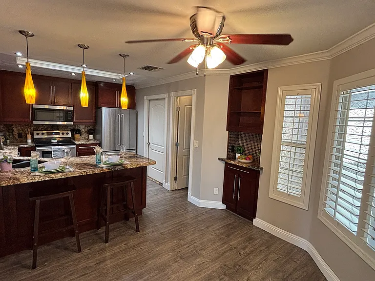 2529 E Bluefield Ave — Photo 6