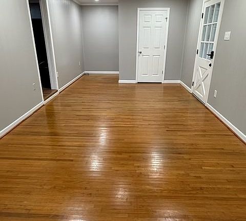 4th image of 9171 Hall Rd