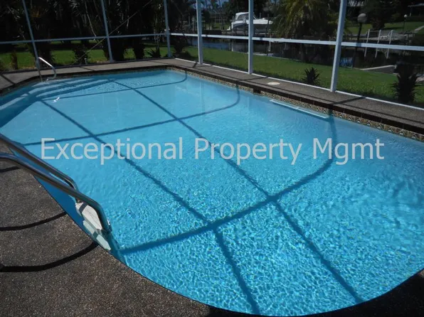 3010 SE 19th Ave, Cape Coral, FL 33904