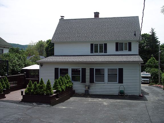2nd image of 28 Burton St