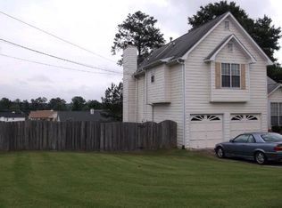 6128 Pembroke Dr, Rex, GA 30273