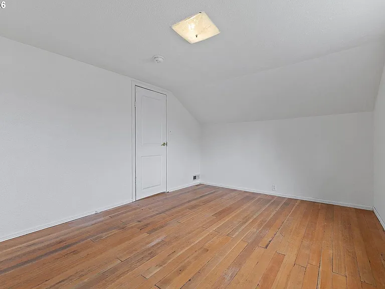 4805 NE 110th Ave — Photo 28