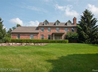 1806 Brookview Dr, Saline, MI