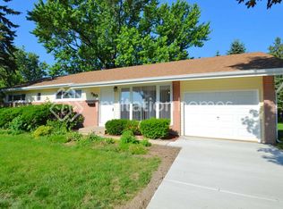 790 Evanston St, Hoffman Estates, IL 60169