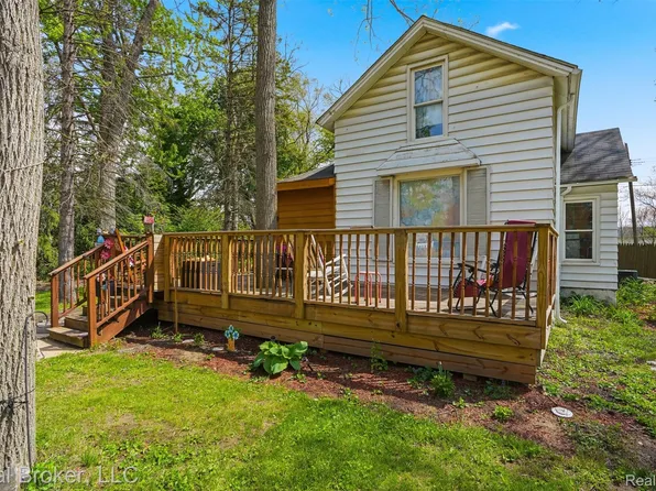 36553 Romulus Ave, Romulus, MI 48174