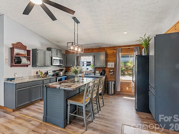 4th image of 187 Cedarwood Dr