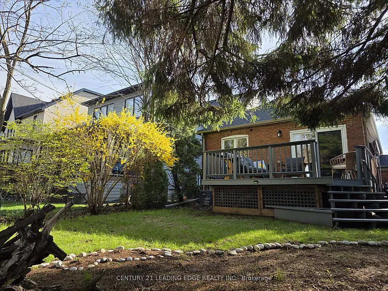 177 Fallingbrook Rd — Photo 4