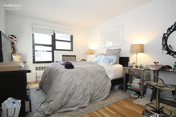 Rented by Sotheby's International Realty | media 8
