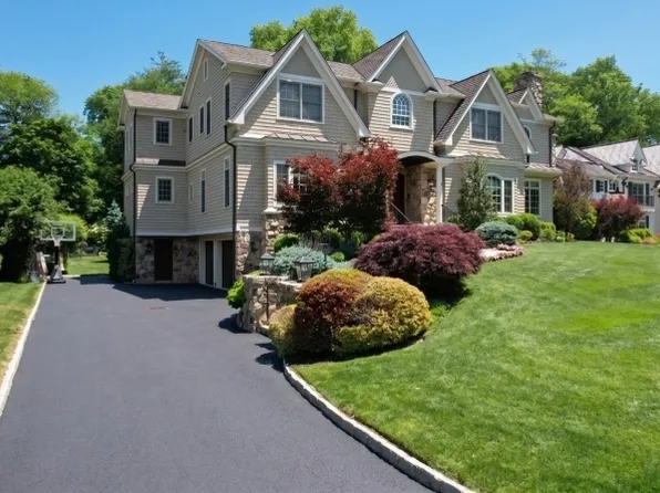 55 Dale Drive, Chatham Twp., NJ 07928
