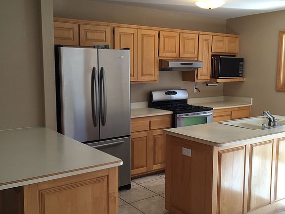 3rd image of 5204 Noreen Dr NE