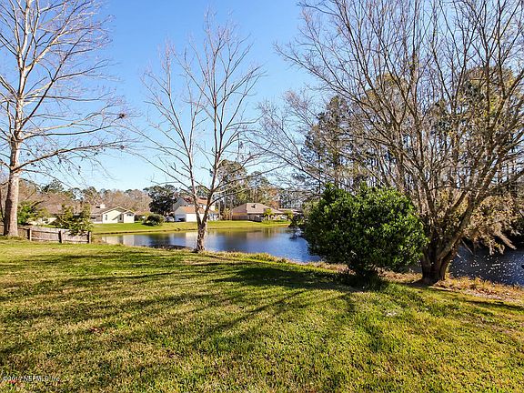5th image of 11873 Narrow Oak Ln S