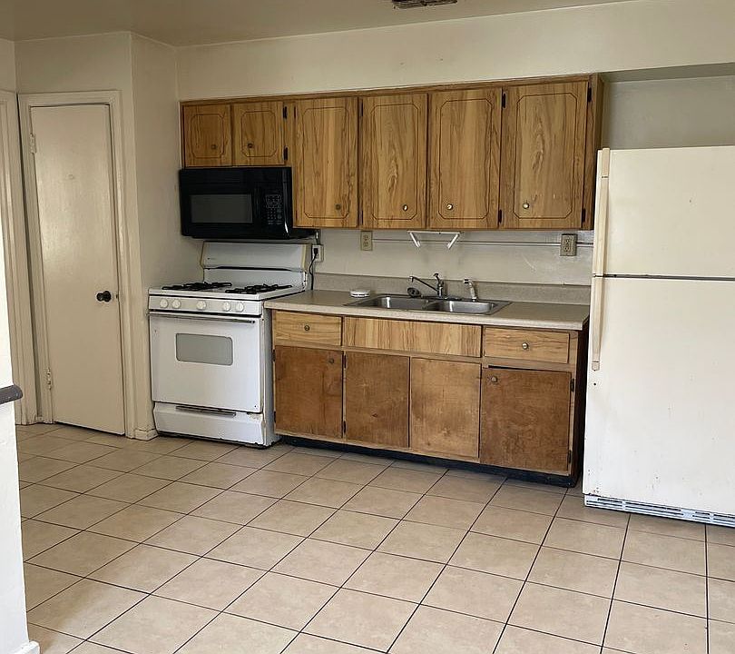 1st image of 637 Magnolia Ave