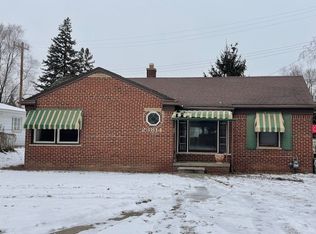 23814 Ann Arbor Trl, Dearborn Heights, MI 48127