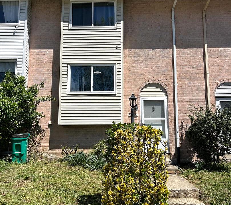 1st image of 9456 Merryrest Rd
