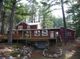 E975 Columbia Lake Dr, Waupaca, WI 54981