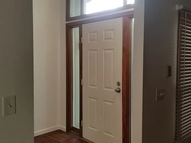 2836 Troxell Ave — Photo 21
