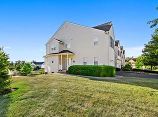 1101 Pondview Loop, Wappingers Falls, NY 12590