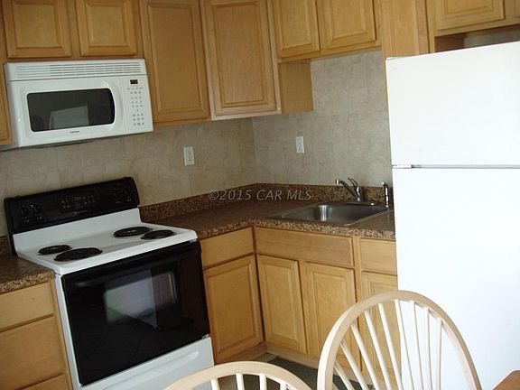 3rd image of 217 136th St #217