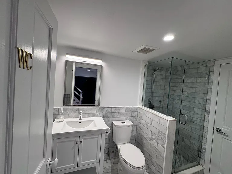 215 Windmill Ln — Photo 22