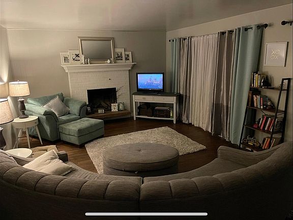 3rd image of 10210 Melody Dr