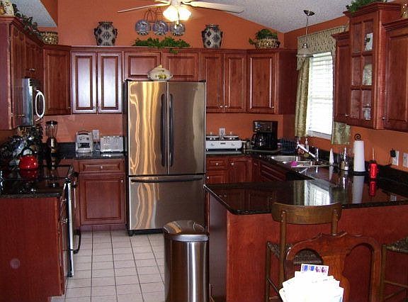 5th image of 230 Saint Andrews Dr