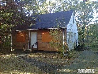 1st image of 3 Beach Ln