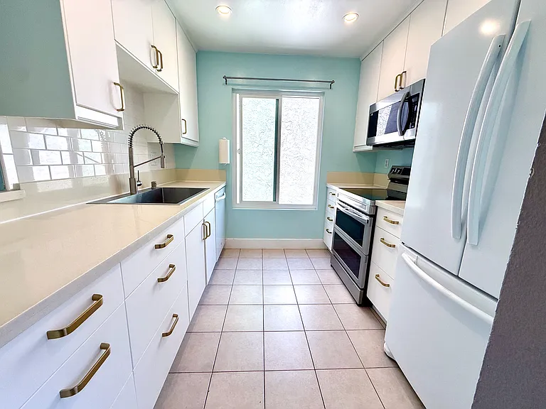 14302 Summertime Ln — Photo 16