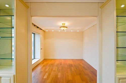 4th image of 950 N Michigan Ave #42C