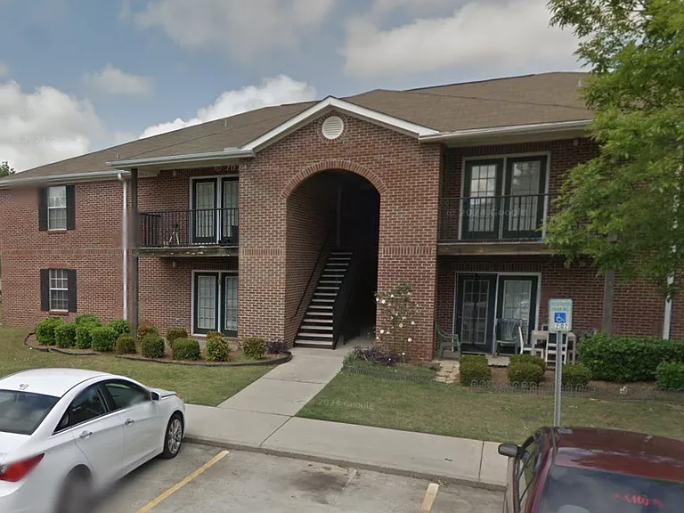 56 Deerfield Ct #56 — Photo 2