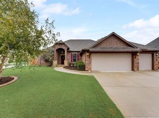 312 Clementine Rd, Yukon, OK 73099