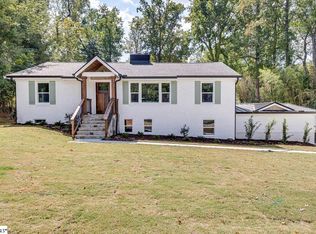 102 Elizabeth Dr, Greenville, SC 29615