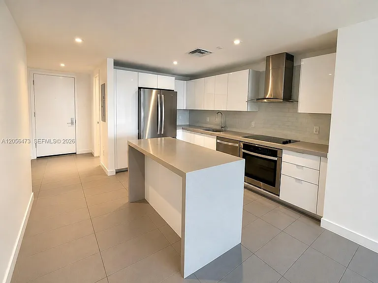 1600 NE 1st Ave #1815 — Photo 3