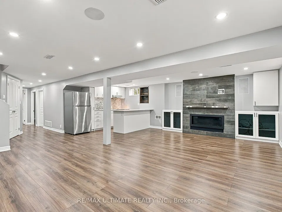 7639 Kittridge Dr