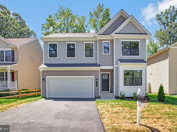 1225 Juniper St, Shady Side, MD 20764