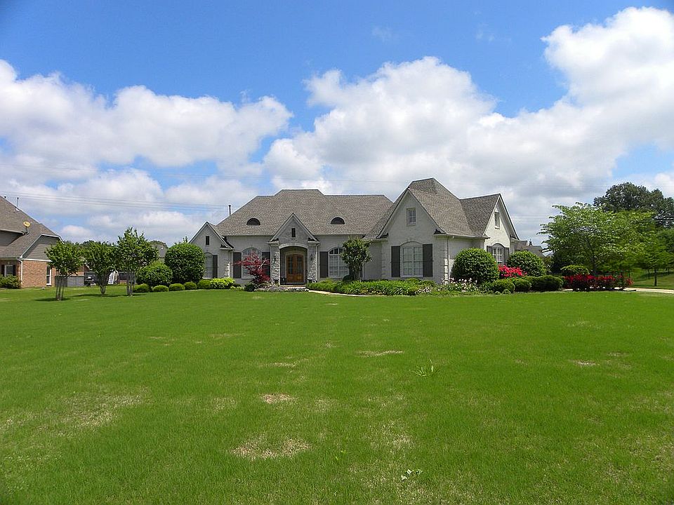 1st image of 230 Brier Hills Dr