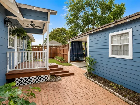 114 W Lobit St, Baytown, TX 77520