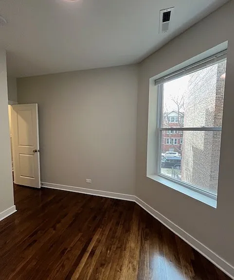 3726 N Racine Ave — Photo 7
