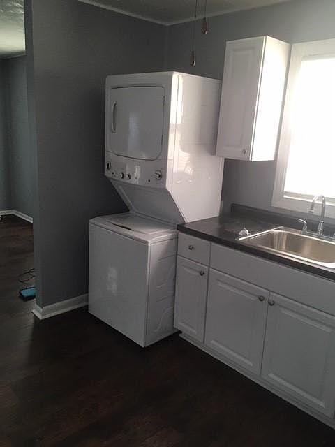 1st image of 9242 White St
