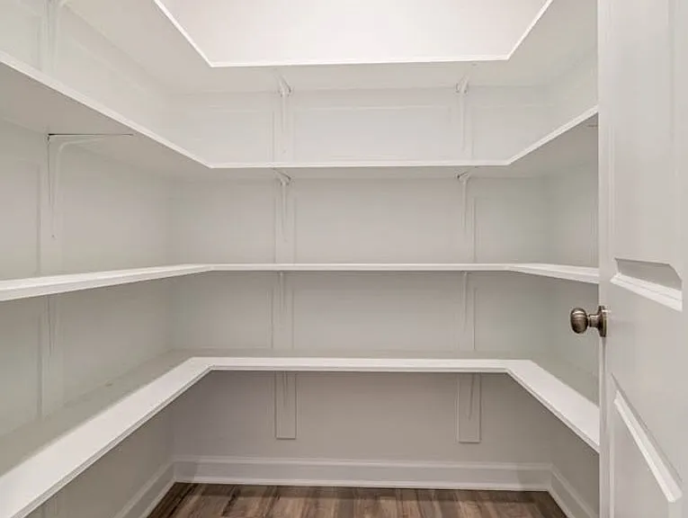 179 Castle Pond Way — Photo 21