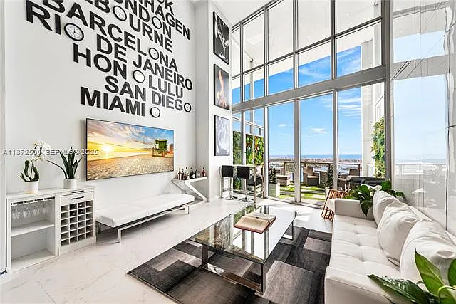 1100 Biscayne Blvd #LPH6105 — Photo 6