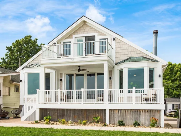 4721 W North Bank Rd, Buckeye Lake, OH 43008