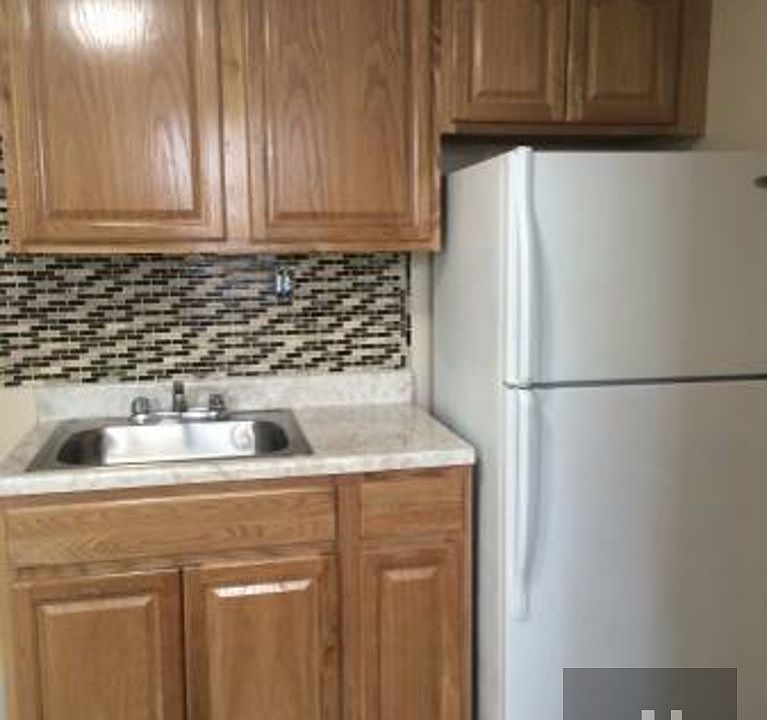 2nd image of 2211 Astoria Blvd