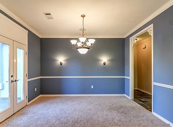 3rd image of 1204 Royal Adelade Dr