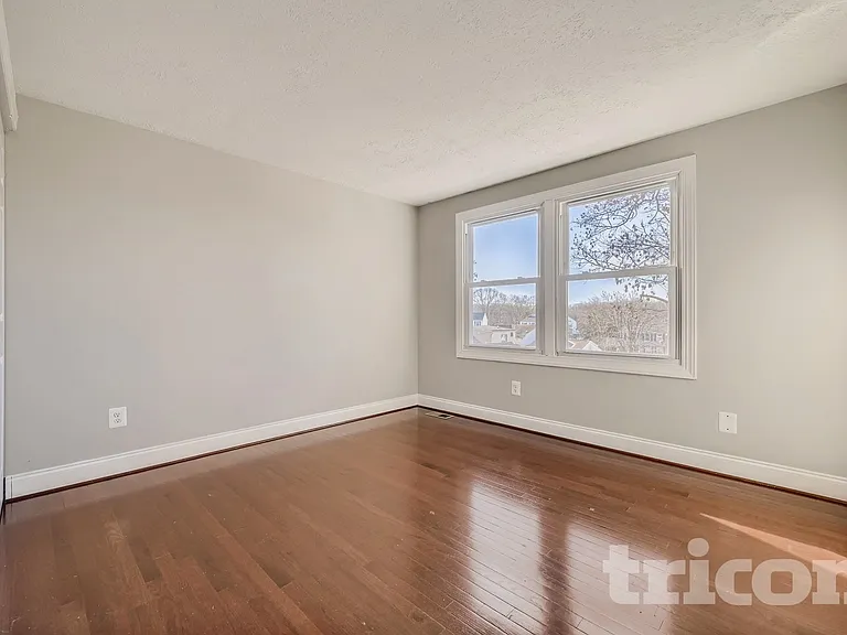 7 Randolph Springs Ct — Photo 12