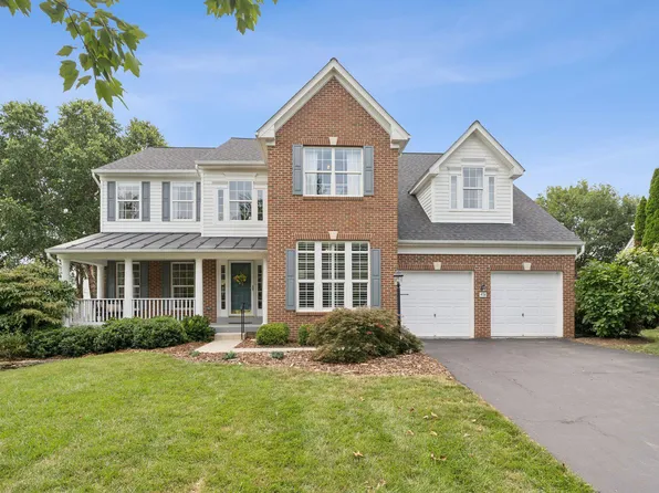 416 Falls Chapel Ct, Purcellville, VA 20132