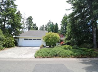 2376 24th St, Florence, OR 97439